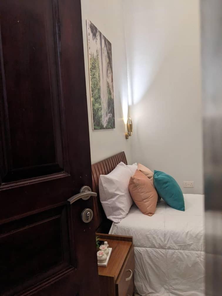 ムバレ Royal Xperience Bed & Breakfast エクステリア 写真